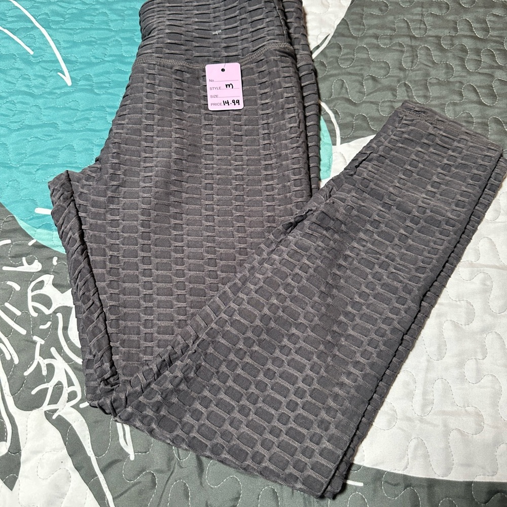 Woman’s gray leggings